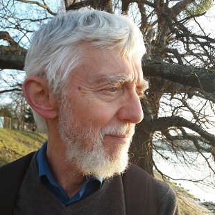 Victor András